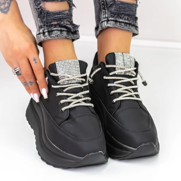 Női sportcipő platformmal 3WL3 Fekete » MeiMall.hu