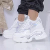 Női sportcipő platformmal 3WL132 Fehér | Mei