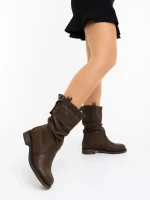 Harika barna női csizma ökológiai bőrből