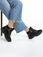 Paityn fekete női bakancs, műbőrből és textil anyagból készült