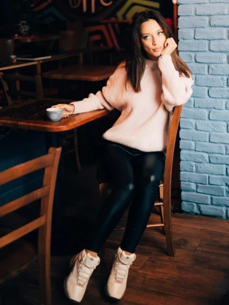 Paityn bézs női bakancs, műbőrből és textil anyagból készült