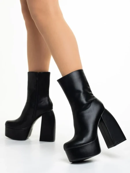 Olinda fekete női bokacsizma, műbőrből készült