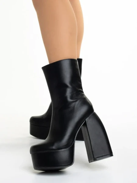 Olinda fekete női bokacsizma, műbőrből készült