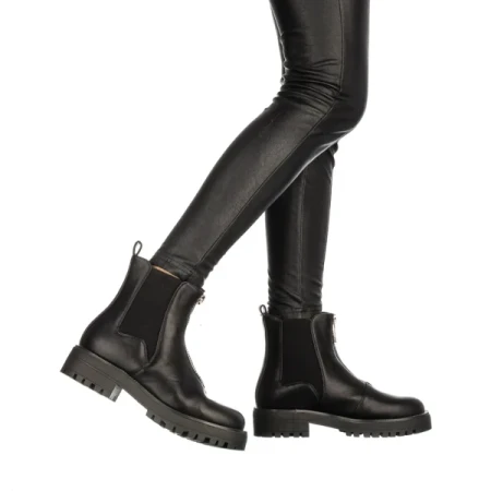 Utiva fekete női bakancs