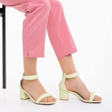 Robyn zöld női szandál, műbőrből készült