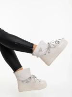 Galena bézs női csizma lakkozott ökológiai bőrből és textil anyagból