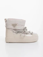 Galena bézs női csizma lakkozott ökológiai bőrből és textil anyagból