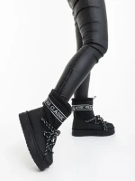 Nicova fekete női csizma ökológiai bőrből és anyagból