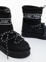 Nicova fekete női csizma ökológiai bőrből és anyagból