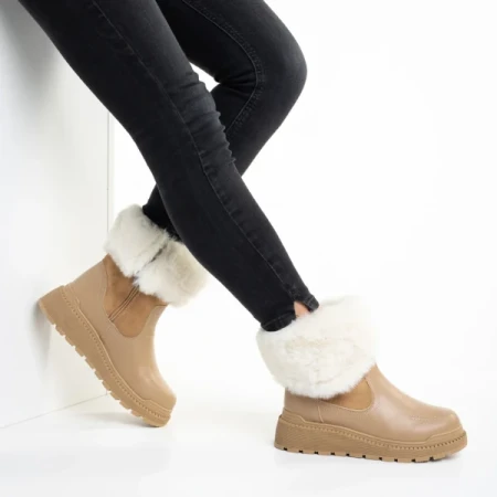 Aubrielle sötét bézs női csizma, műbőrből és textil anyagból készült