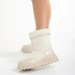 Rima bézs női csizma, műbőrből készült