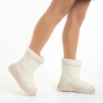 Rima bézs női csizma, műbőrből készült