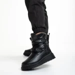 Xiomara fekete női csizma, műbőrből és textil anyagból készült