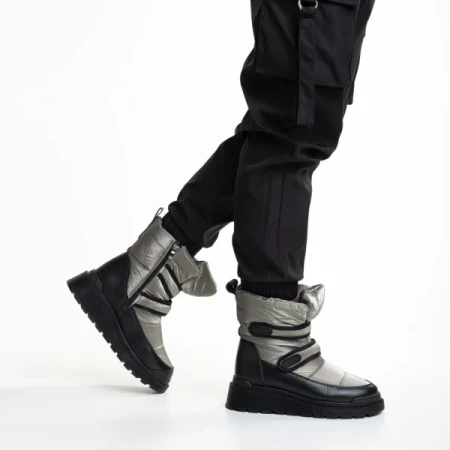 Xiomara sötét szürke női csizma, műbőrből és textil anyagból készült