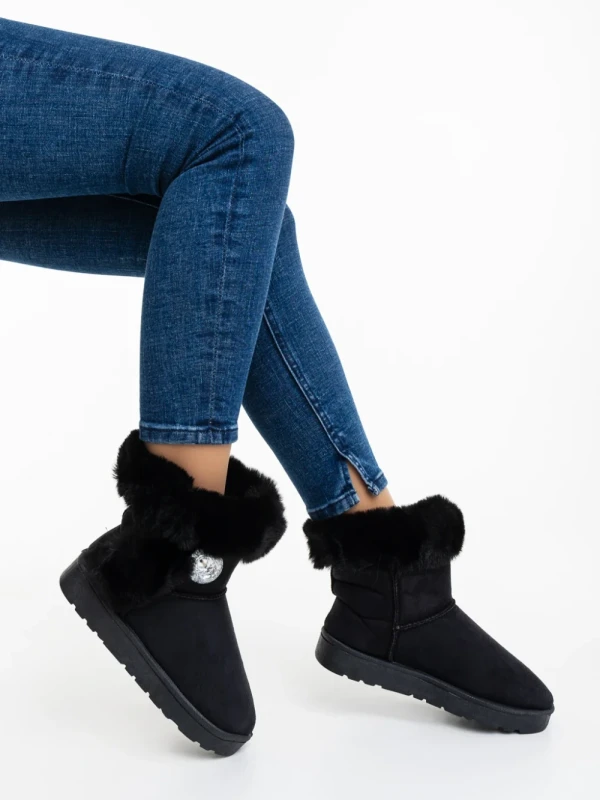 Hermina fekete női csizma textil anyagból