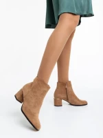 Zarina sötét bézs, női bokacsizma textil anyagból