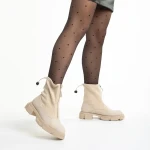 Ramata bézs női csizma, műbőrből és textil anyagból készült