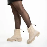 Ramata bézs női csizma, műbőrből és textil anyagból készült