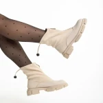 Ramata bézs női csizma, műbőrből és textil anyagból készült