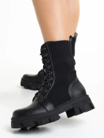 Giana fekete női bakancs, műbőrből és textil anyagból készült