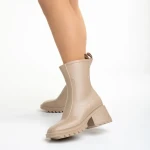 Sumeya bézs női csizma, szintetikus anyagból készült