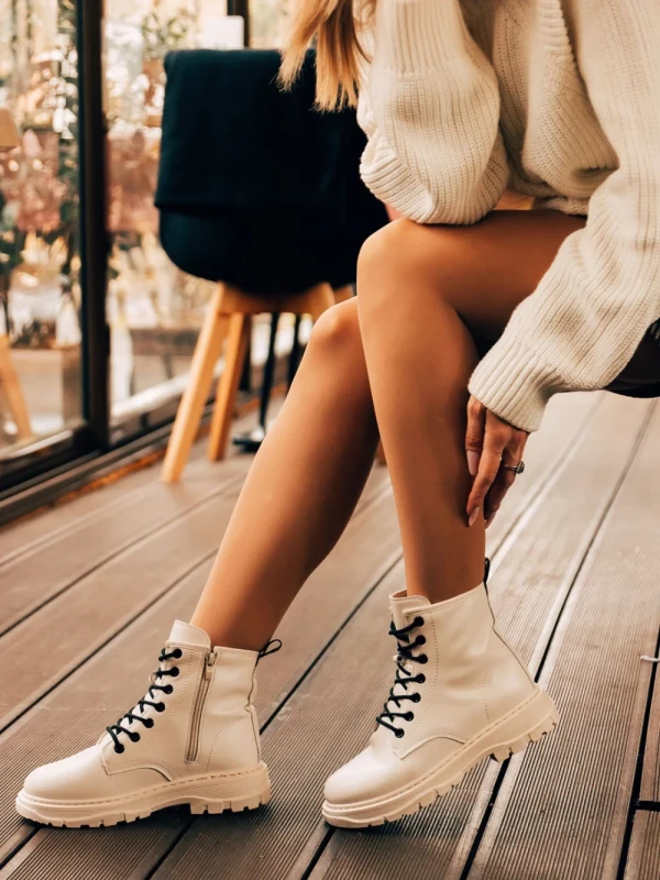 Tarsia bézs női bakancs ökológiai bőrből