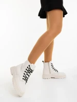 Tarsia bézs női bakancs ökológiai bőrből