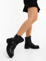 Salome fekete női bakancs ökológiai bőrből és szintetikus anyagból