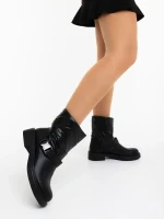 Arcadia fekete női bakancs ökológiai bőrből és szintetikus anyagból