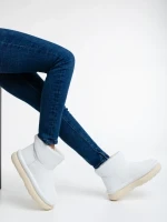 Leola fehér, női csizma, ökológiai bőrből és textil anyagból