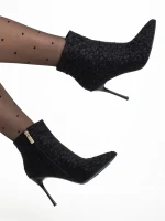 Pearlee fekete női bokacsizma, textil anyagból készült