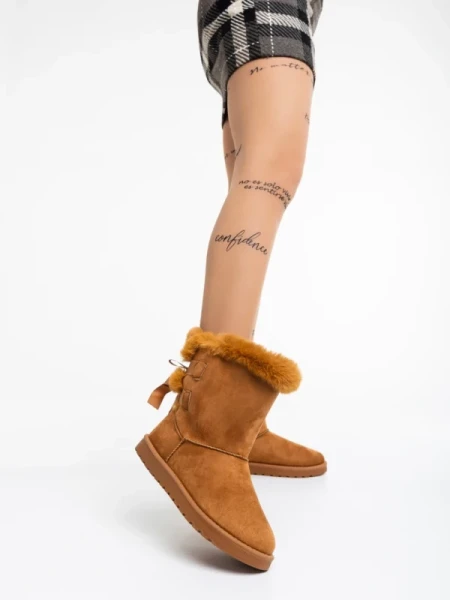 Taryn tevebarna, női csizma, textil anyagból