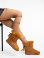 Taryn tevebarna, női csizma, textil anyagból