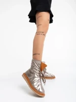 Zurine pezsgő színű, női csizma, textil anyagból