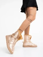 Tayte pezsgő színű , női csizma, textil anyagból