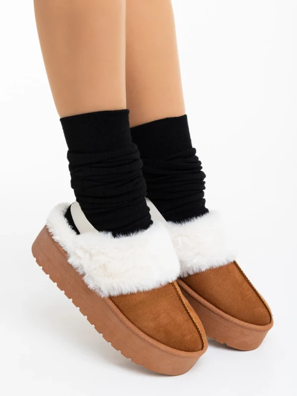 Delisia tevebarna női papucs textil anyagból