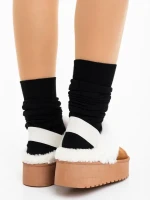 Delisia tevebarna női papucs textil anyagból