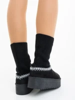 Diaza fekete női csizma textil anyagból