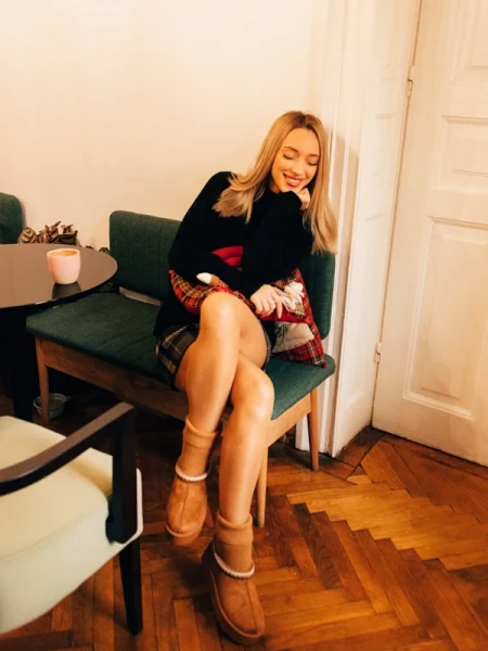 Diaza tevebarna női csizma textil anyagból