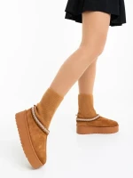 Diaza tevebarna női csizma textil anyagból