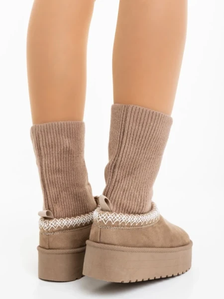 Diaza sötét bézs női csizma textil anyagból
