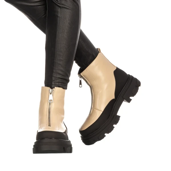 Priva bézs női csizma