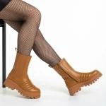 Lovena camel női csizma, műbőrből készült