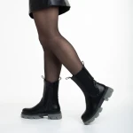 Orelia fekete női csizma, műbőrből készült