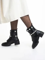 Veyda fekete női bakancs, műbőrből készült