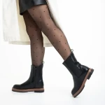 Verma fekete és barna női csizma, műbőrből készült