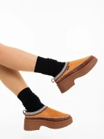 Zafira tevebarna női papucs textil anyagból