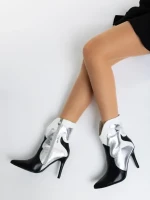 Kerenza fekete és ezüstszínű, női bokacsizma,  ökológiai bőrből