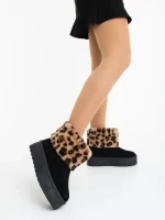 Zalinda fekete női csizma textil anyagból