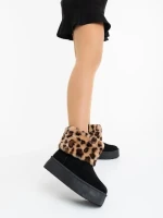 Zalinda fekete női csizma textil anyagból